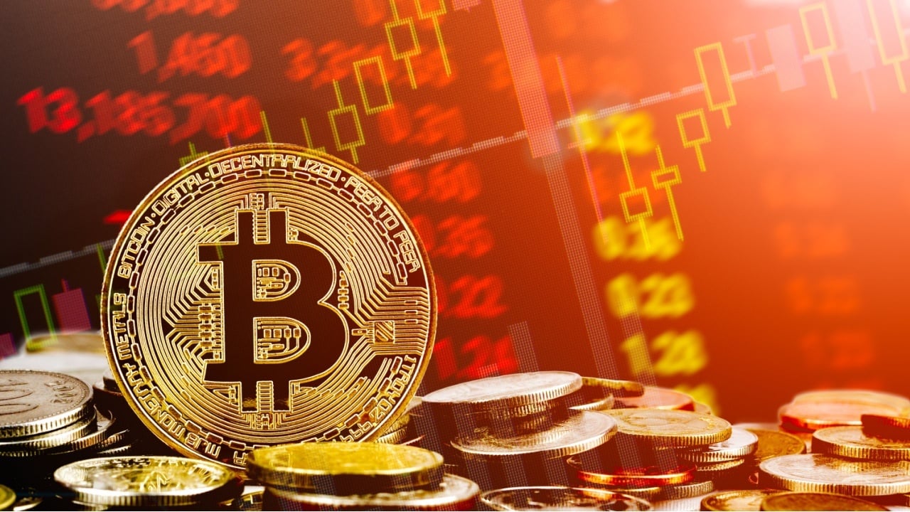 Bitcoin Hits Two-Month Low Amid $126M ETF Outflows and Bearish Pressure