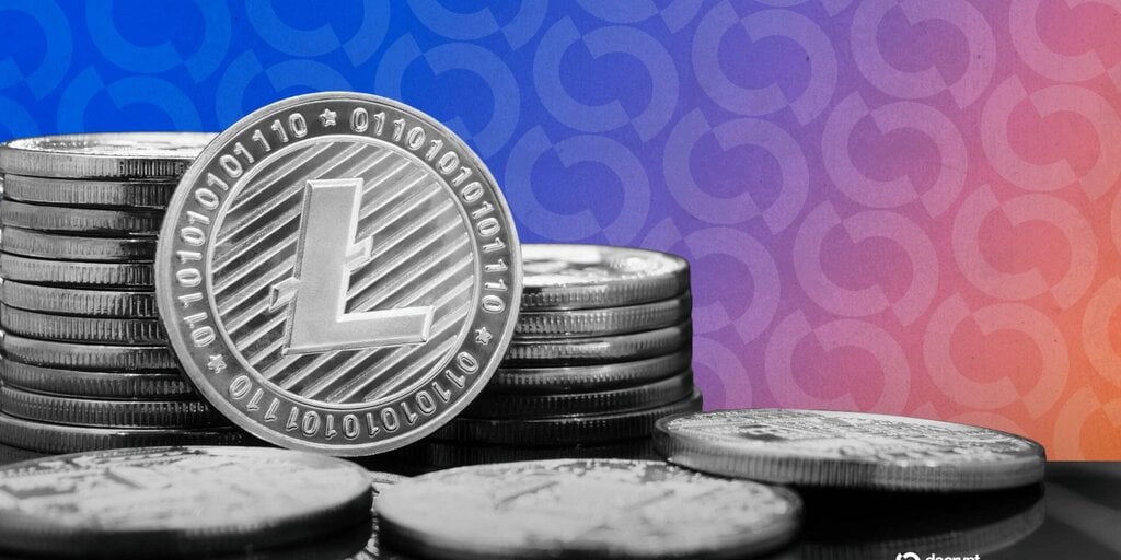 Litecoin, Stellar Lead Altcoin Rally Following Bitcoin 'Uptober' Bounce