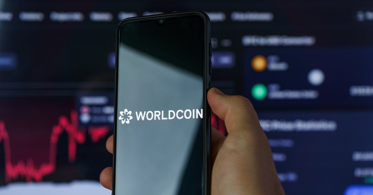 WLD Price Prediction: $0.35 Breakout or $0.27 Rejection – 72-Hour Decision Point